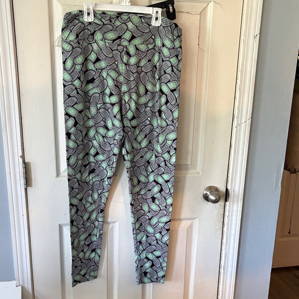 LLR Vintage Cell phone Leggings. Size TC